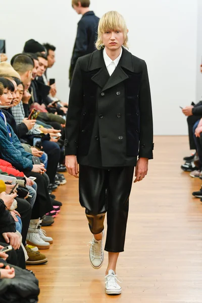 Look 49